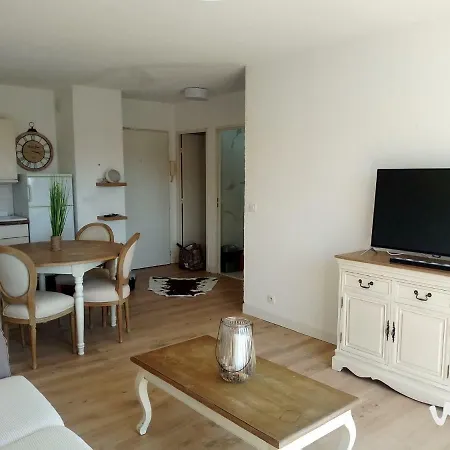 Vue Mer Et Massif De L'esterel Apartamento Mandelieu